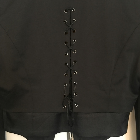 GUESS Cropped Black Blazer With Back Tie Detail Size XS - Picture 5 of 8